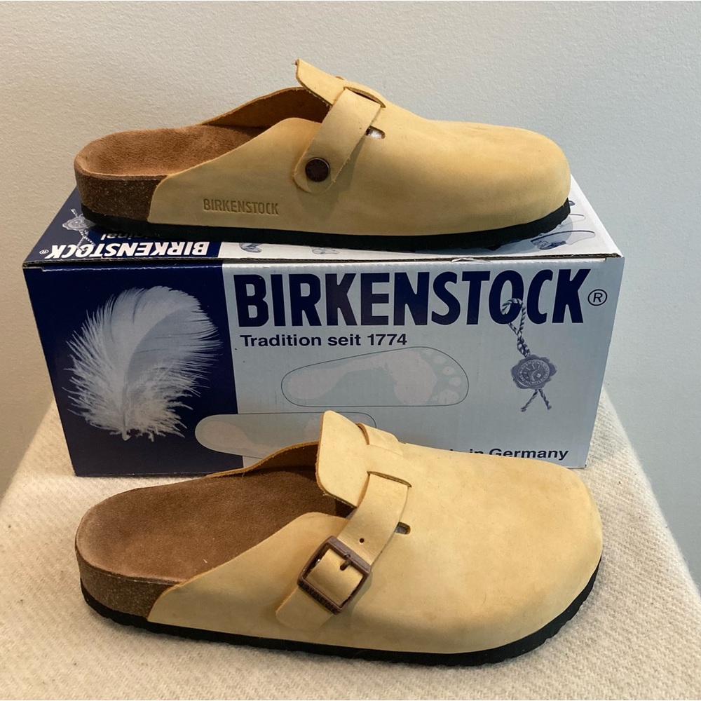 BIRKENSTOCK Sz 40 Boston Suede Slip On Buttery Yellow Slip On Clogs Mules NIB